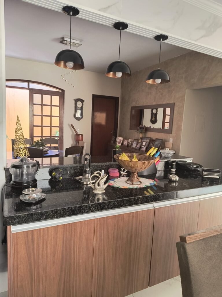Linda casa com 2 suítes e excelente localização em Tatuí